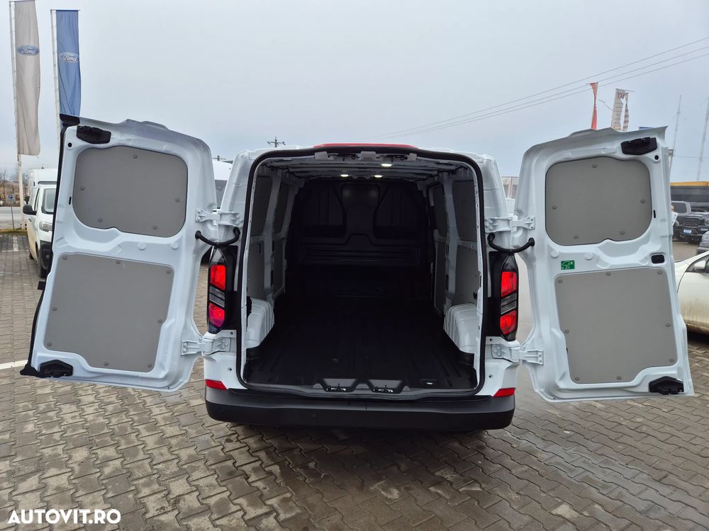 Ford Transit Custom - 13