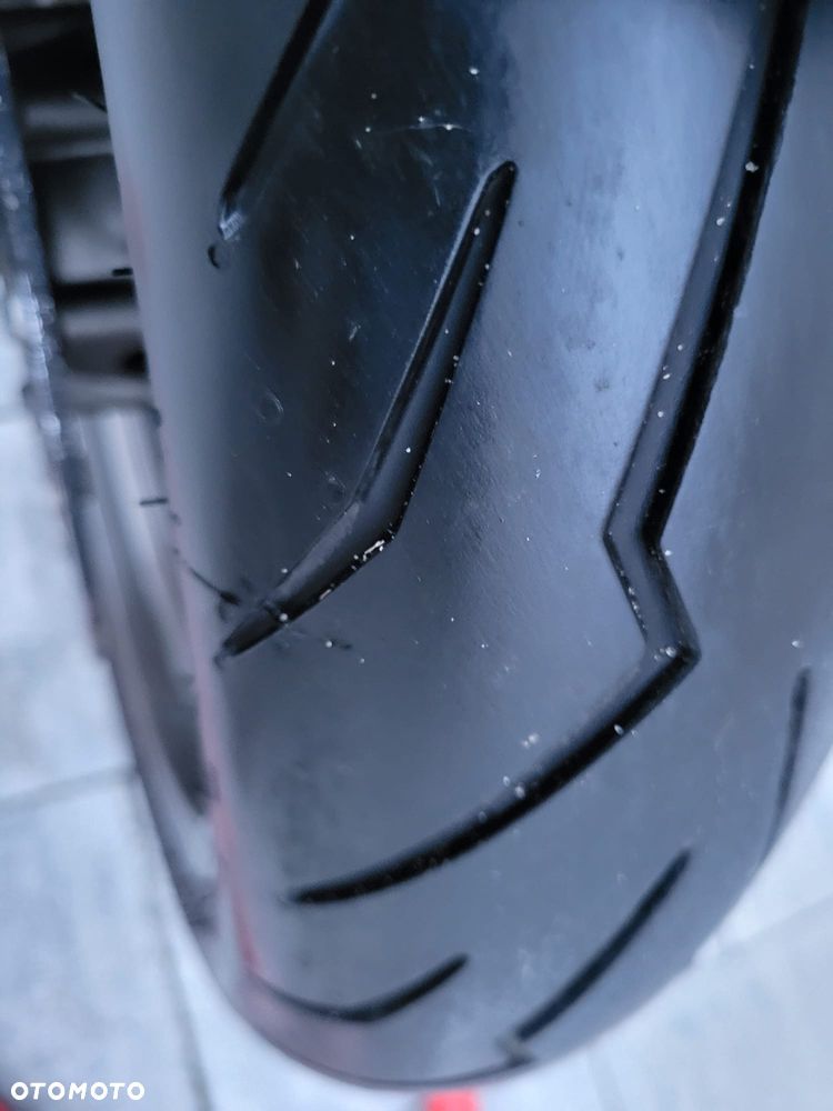 Suzuki GSX 1000 - 13