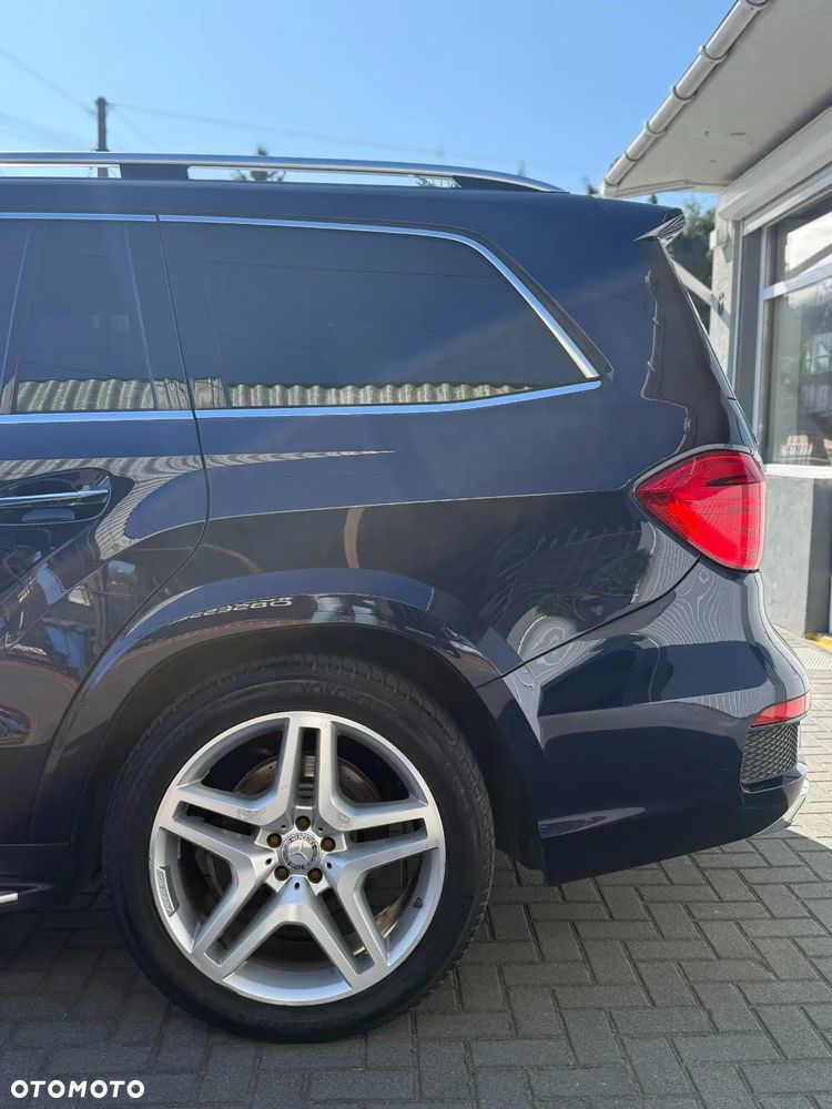 Mercedes-Benz GL - 12