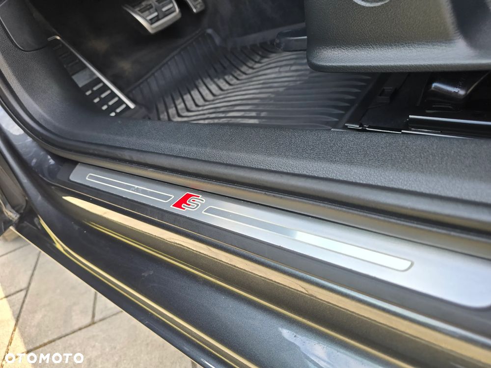 Audi A4 Avant 2.0 TDI S tronic - 37