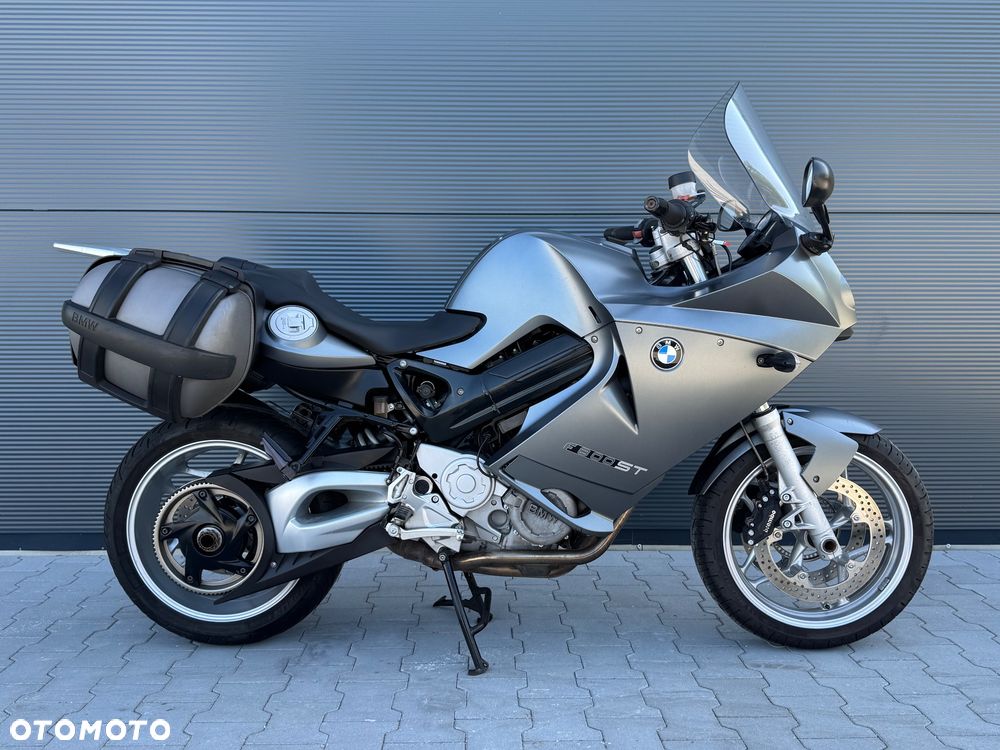 BMW F - 2