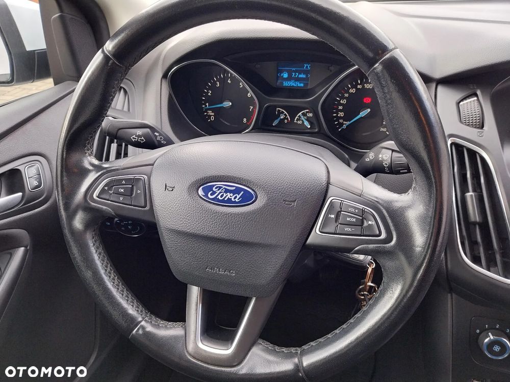 Ford Focus 1.6 Trend - 22