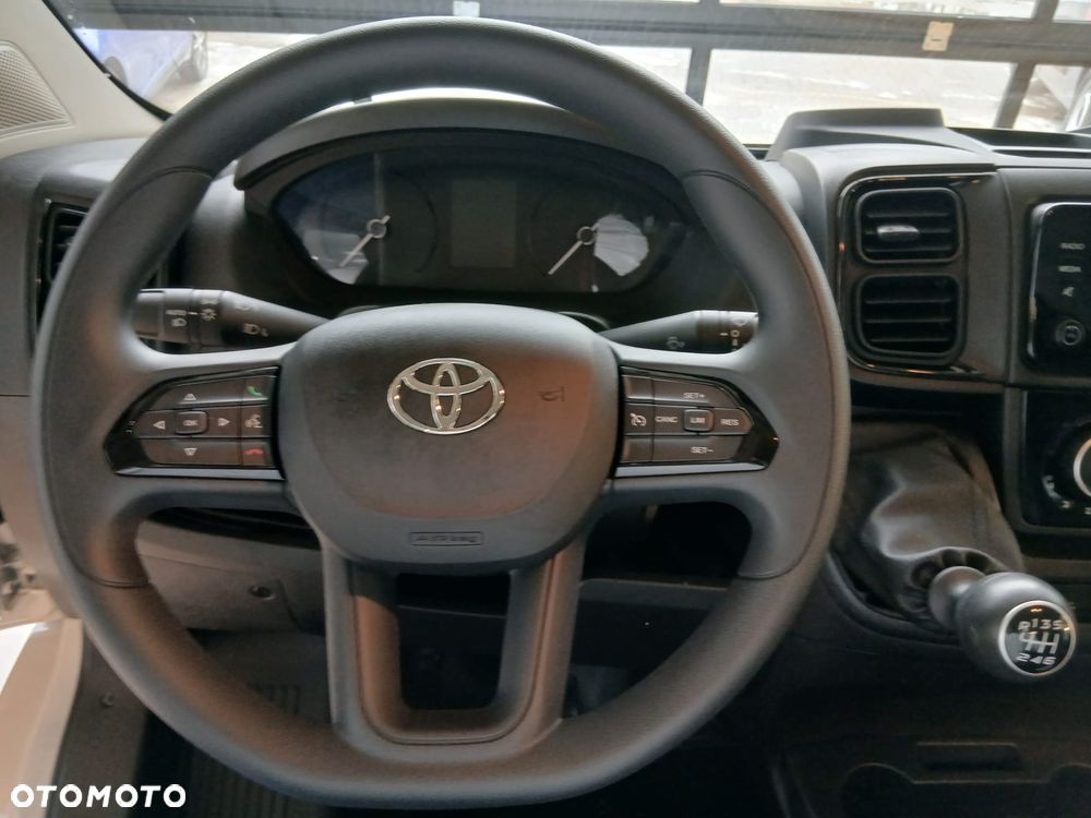 Toyota Proace Max Skrzynia Od Ręki - 8