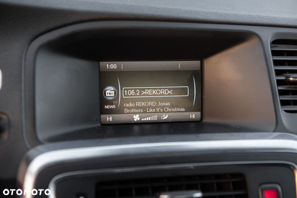 Volvo V60 2.0T Summum - 23