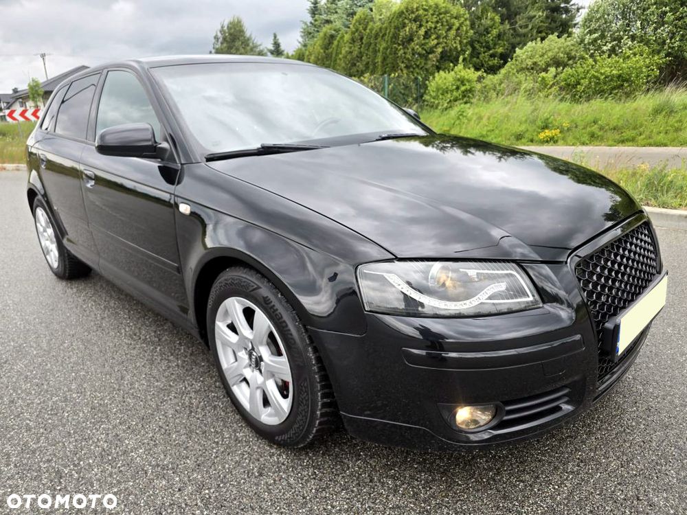 Audi A3 Sportback 2.0 TDI DPF S tronic S line Sportpaket (plus) - 2