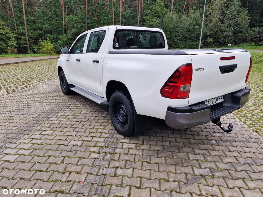 Toyota Hilux - 3