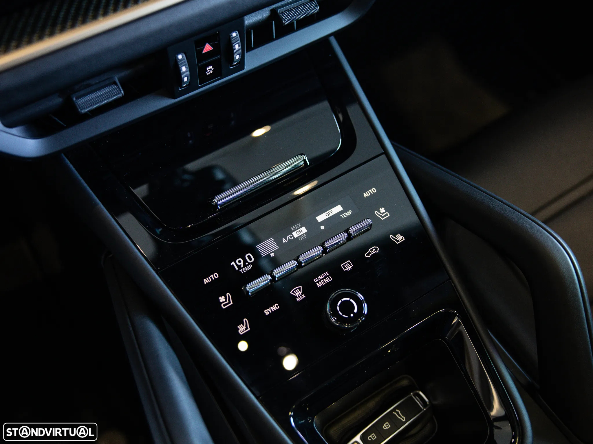 Porsche Cayenne Coupé E-Hybrid - 29