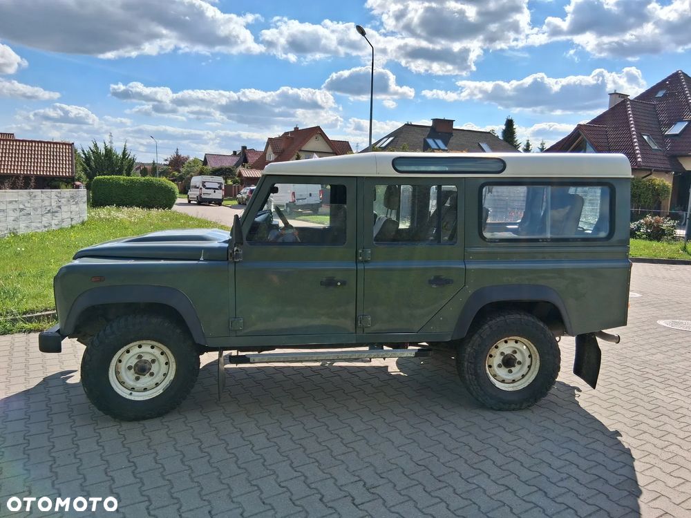 Land Rover Defender 2.4 TD4 SE - 4