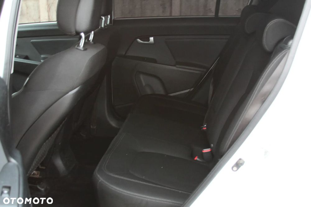 Kia Sportage 1.7 CRDI 2WD Attract - 16