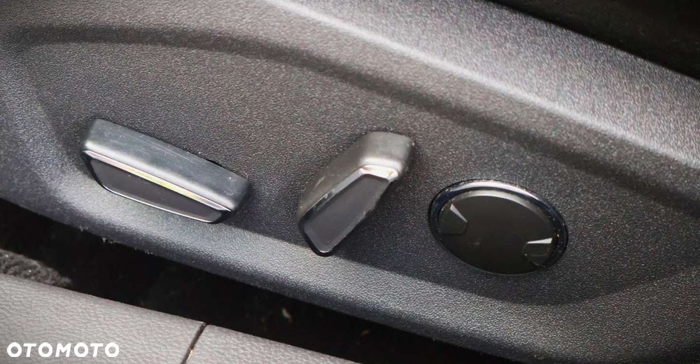 Ford Mondeo - 17