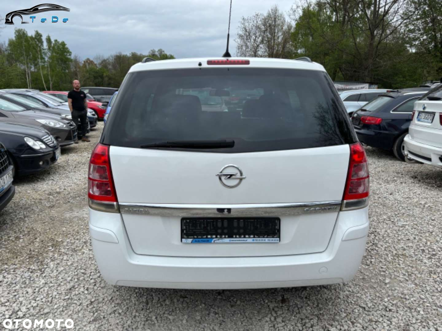 Opel Zafira - 9