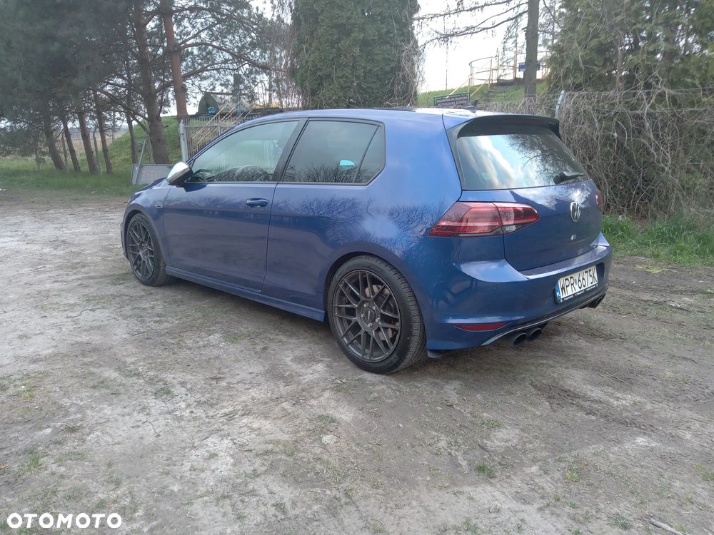 Volkswagen Golf - 15