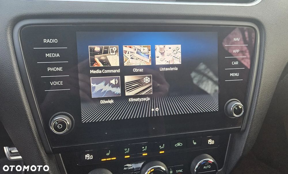 Skoda Octavia 2.0 TDI 4x4 DSG RS - 20