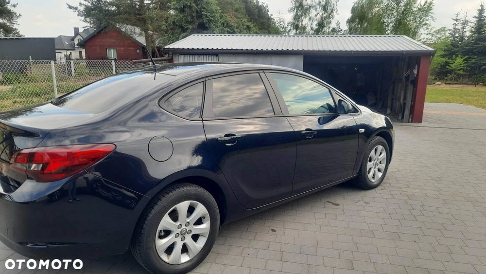 Opel Astra 1.6 Active - 1