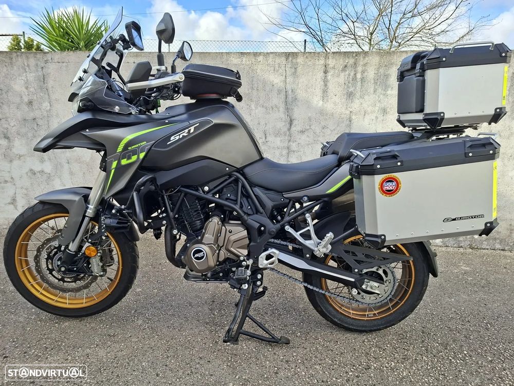 QJ Motor SRT 700X - 1