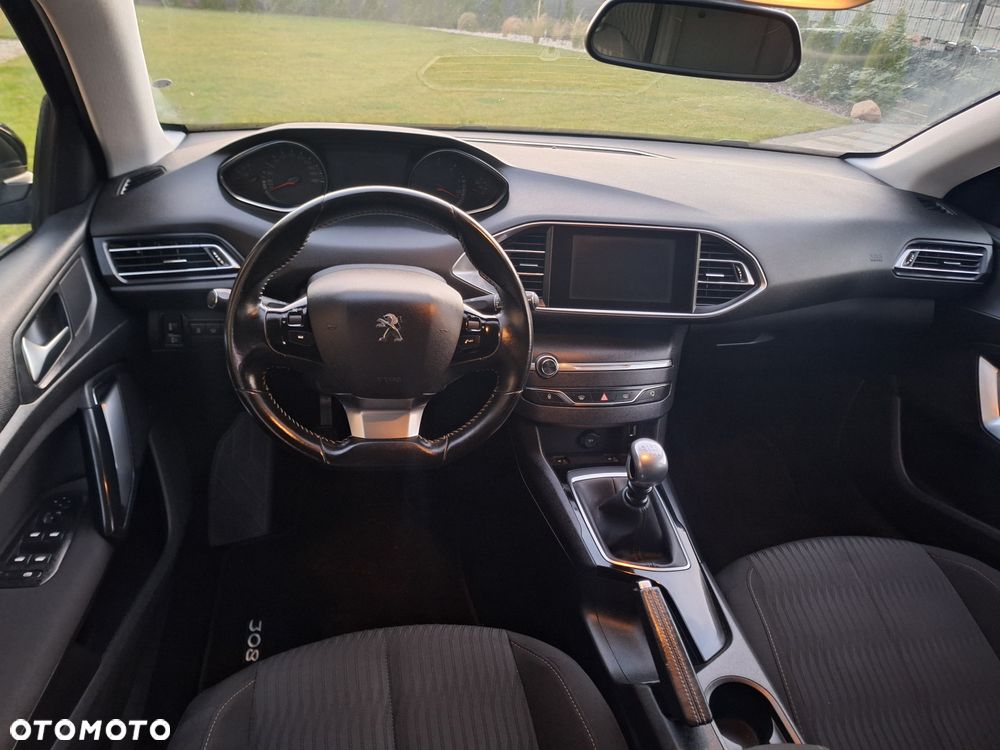 Peugeot 308 - 7