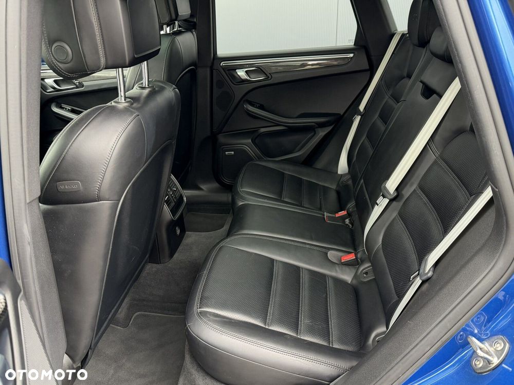 Porsche Macan - 21