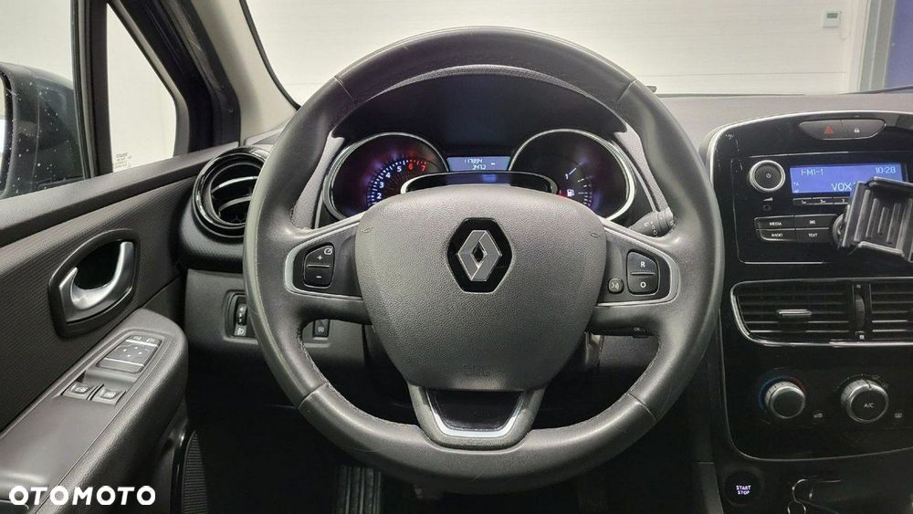 Renault Clio - 14