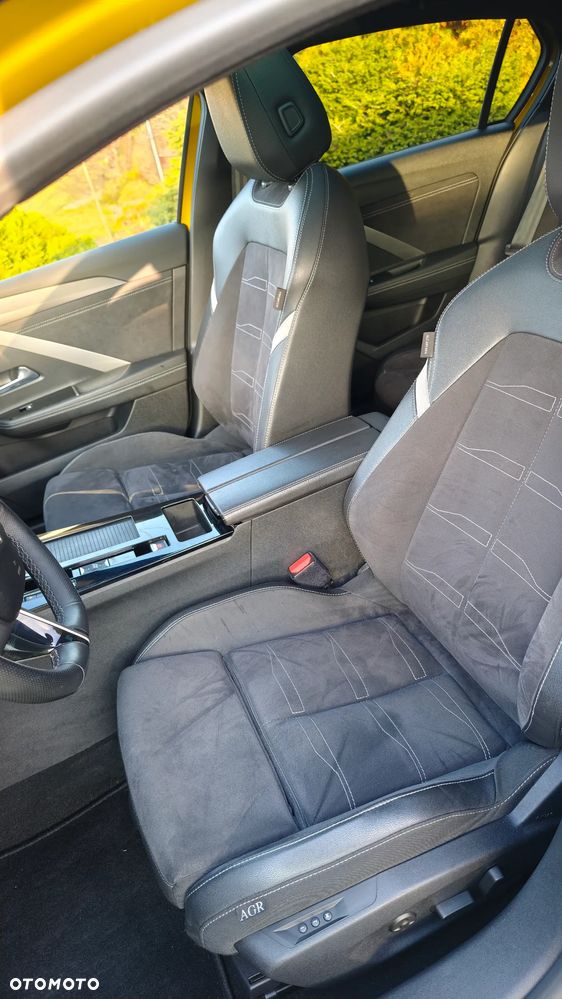 Opel Astra 1.2 T GS Line S&S - 9