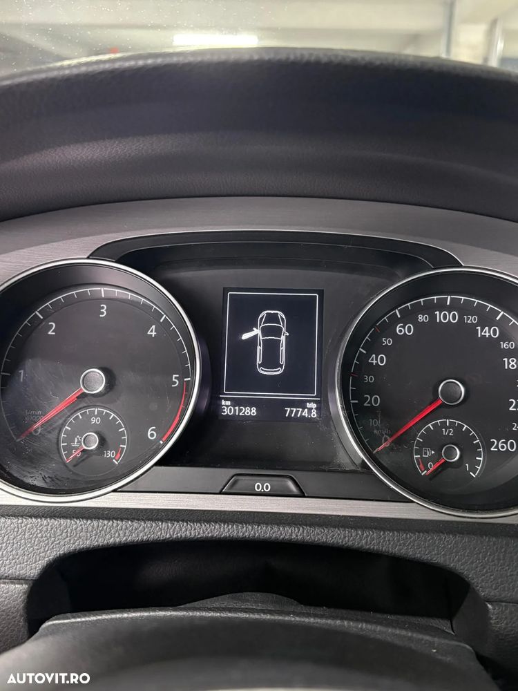Volkswagen Golf 2.0 TDI SCR DSG Comfortline - 7