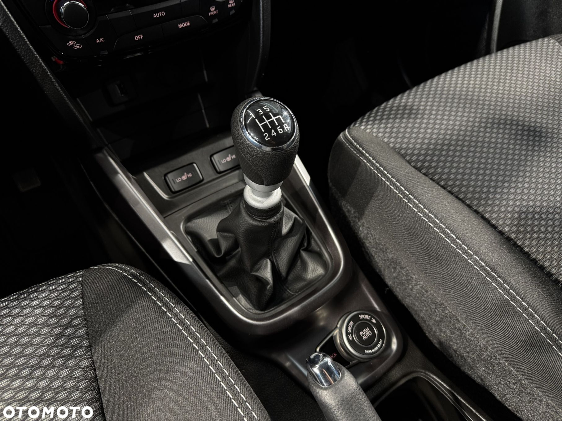 Suzuki Vitara - 26