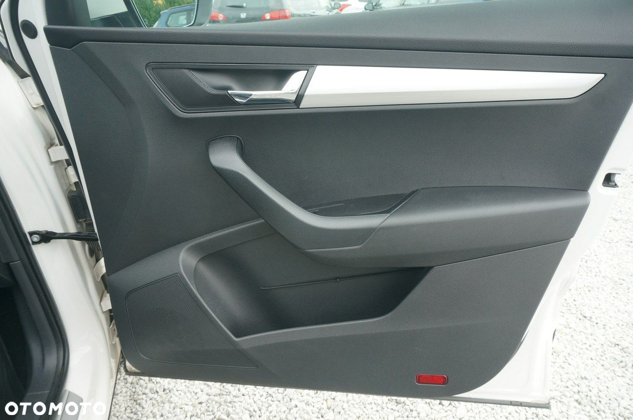 Skoda Karoq 1.5 TSI ACT 4x2 Ambition DSG - 25