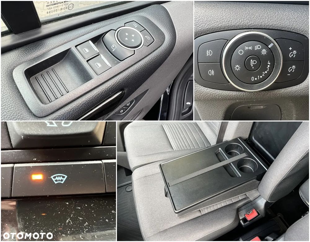 Ford Tourneo Custom - 30