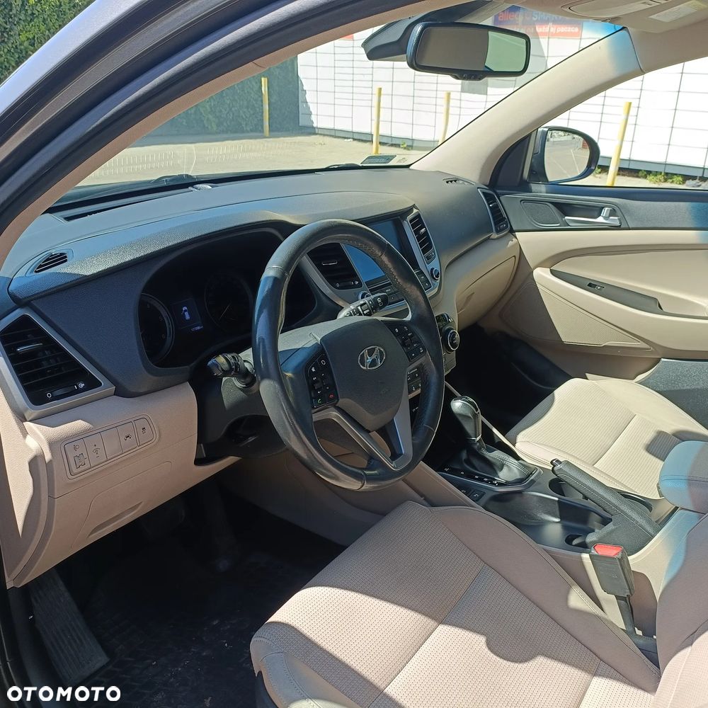 Hyundai Tucson 1.7 CRDI BlueDrive Classic 2WD DCT - 14