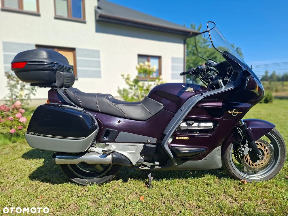 Honda ST - 1
