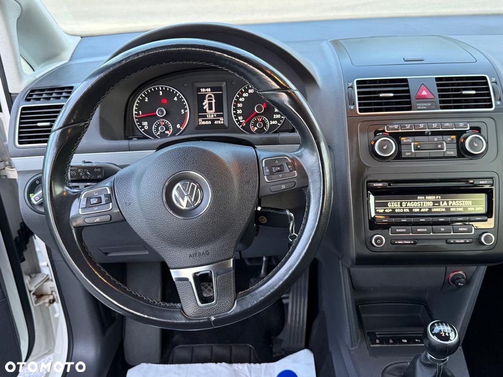 Volkswagen Touran 1.6 TDI DPF STYLE - 15