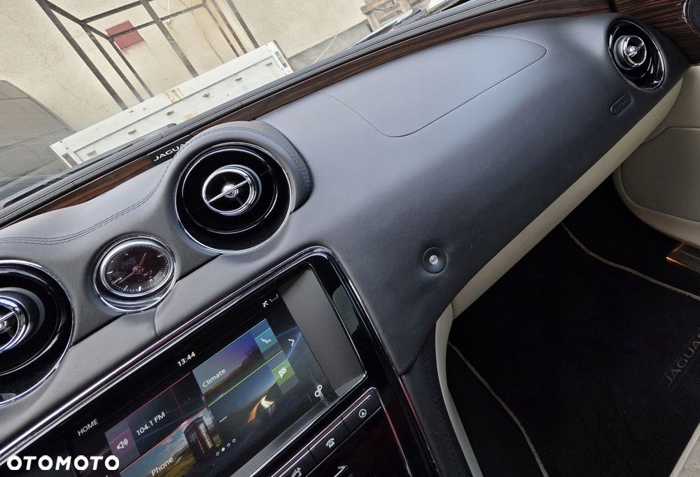 deska rozdzielcza kokpit poduszki airbag pasy skóra JAGUAR XJ L LIFT X351 - 5