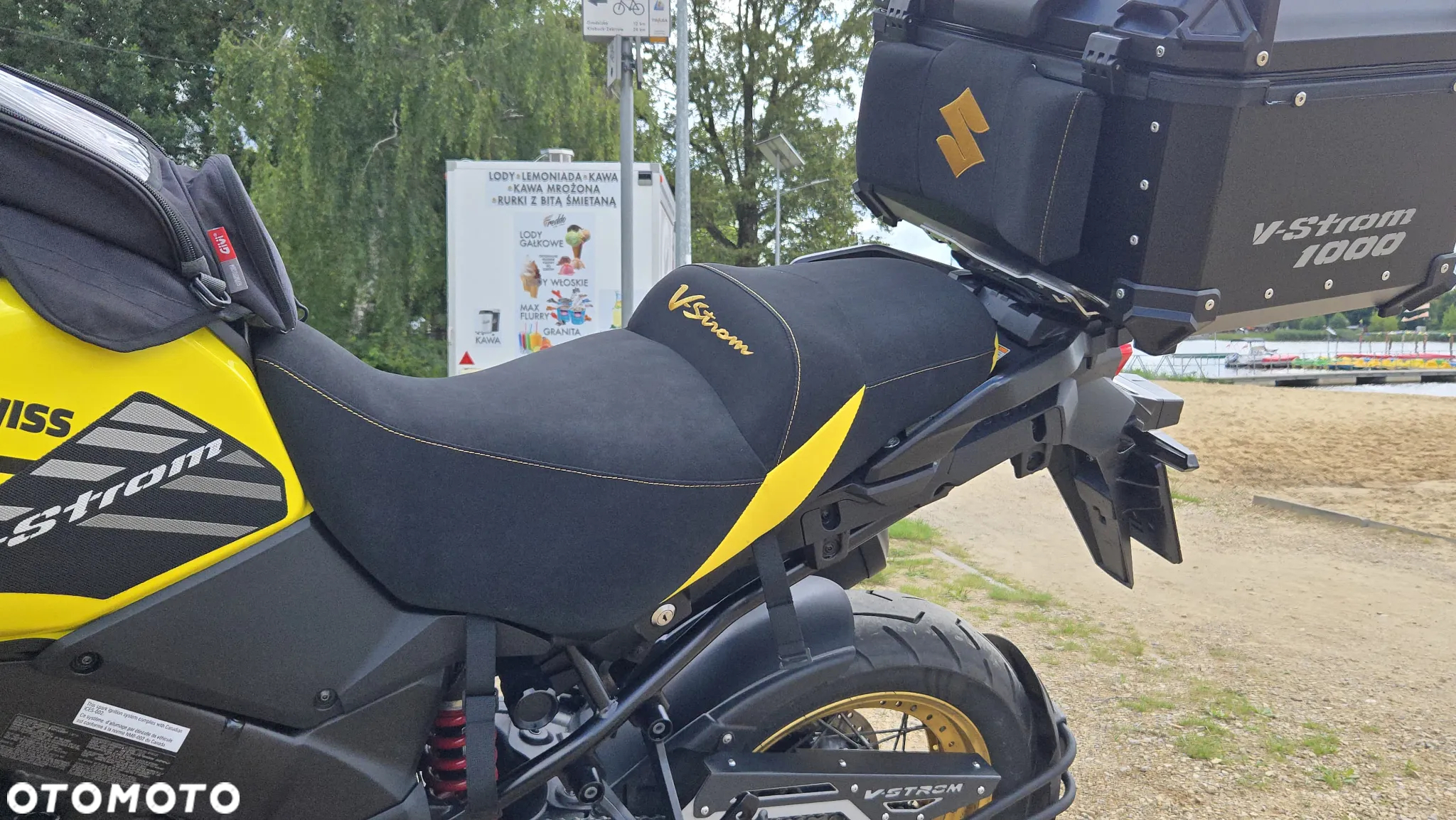 Suzuki V-STROM - 17