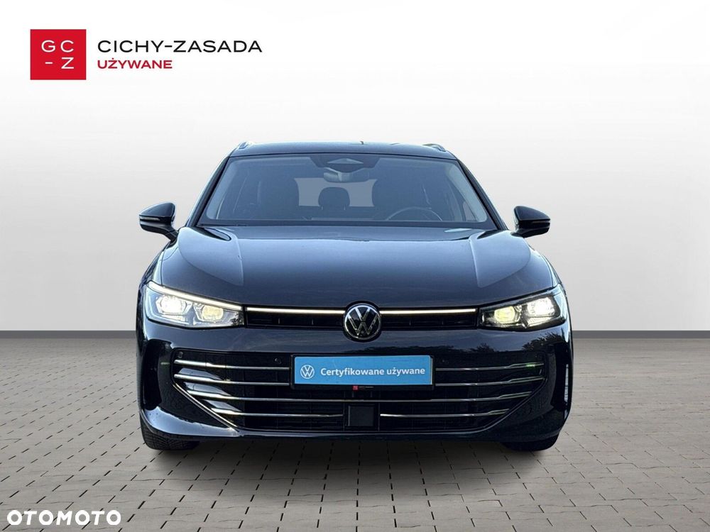 Volkswagen Passat - 8