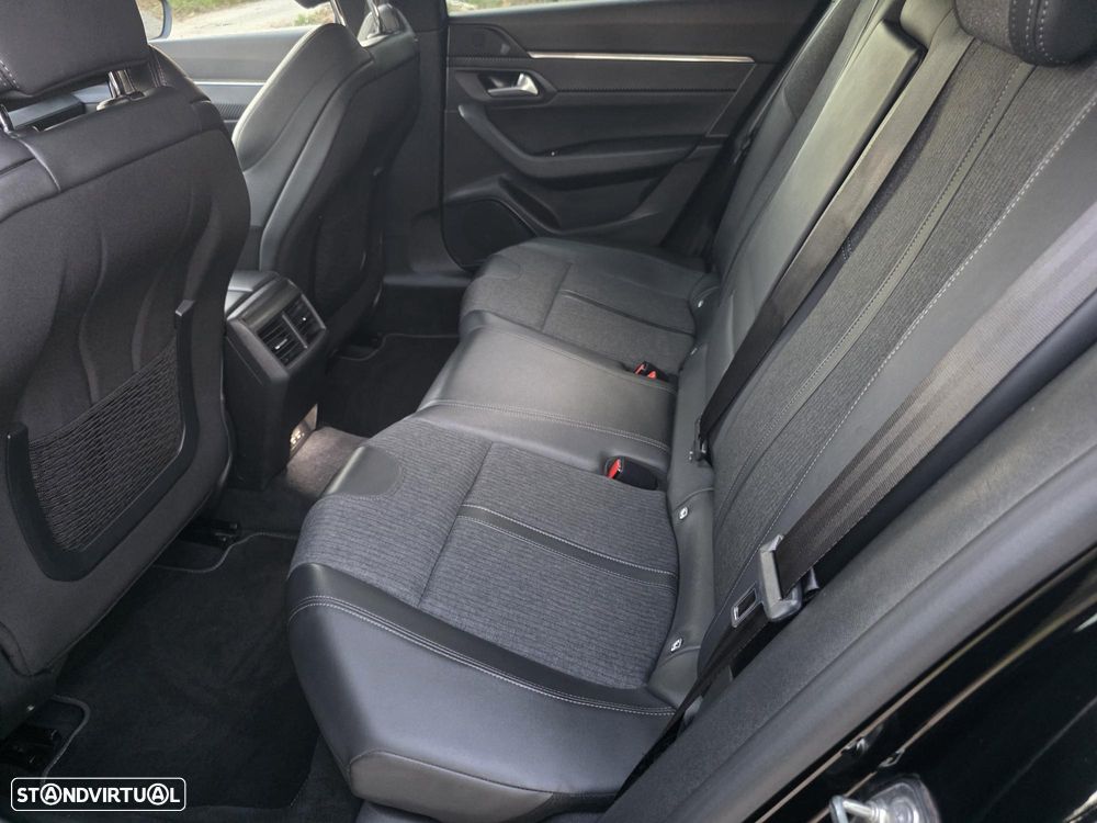 Peugeot 508 1.6 Hybrid Allure e-EAT8 - 19