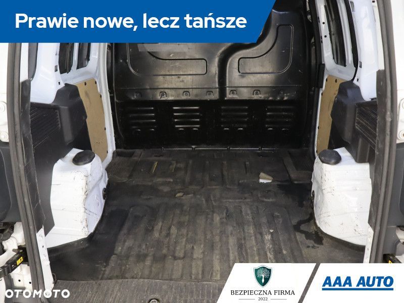 Ford transit-courier - 13