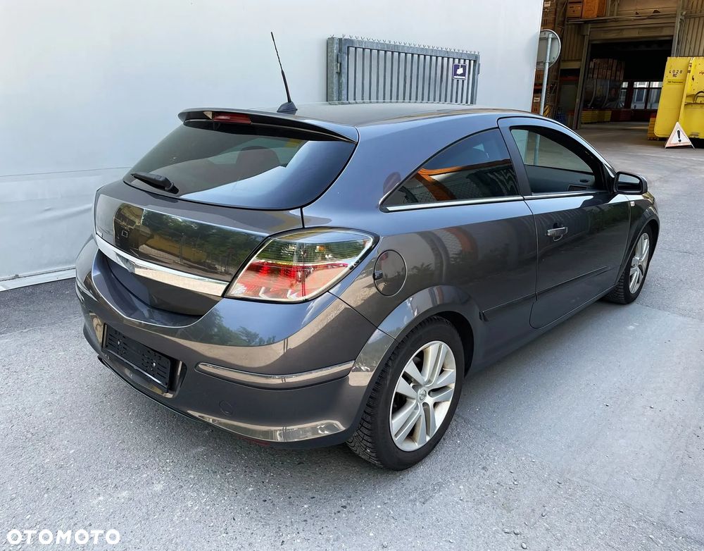 Opel Astra 1.6 Turbo Edition - 4