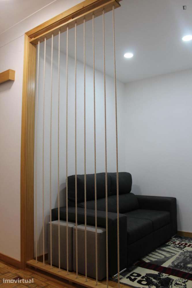 Quarto - localizado em Santa Marinha Porto - Grande imagem: 5/18