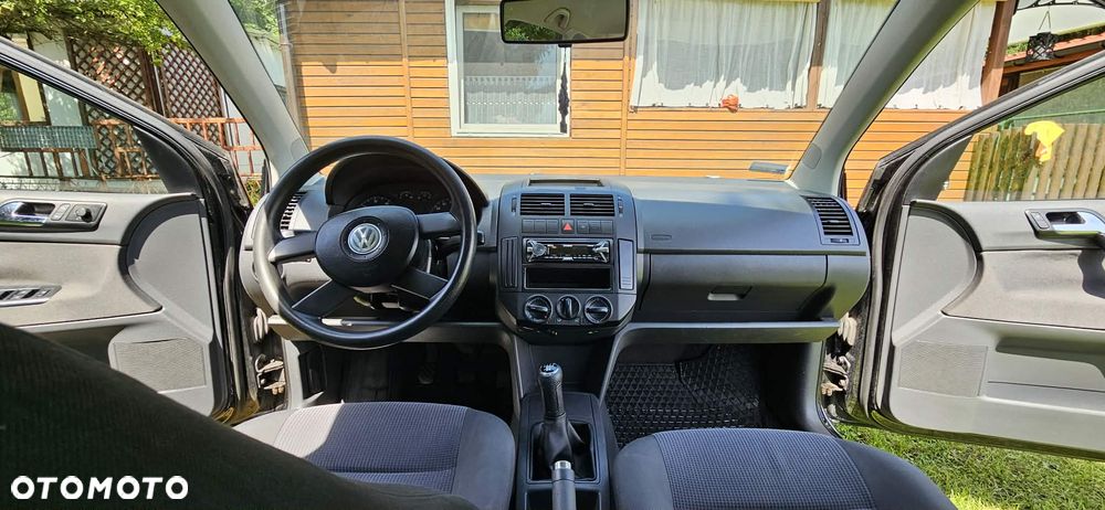 Volkswagen Polo 1.4 16V Comfortline - 22