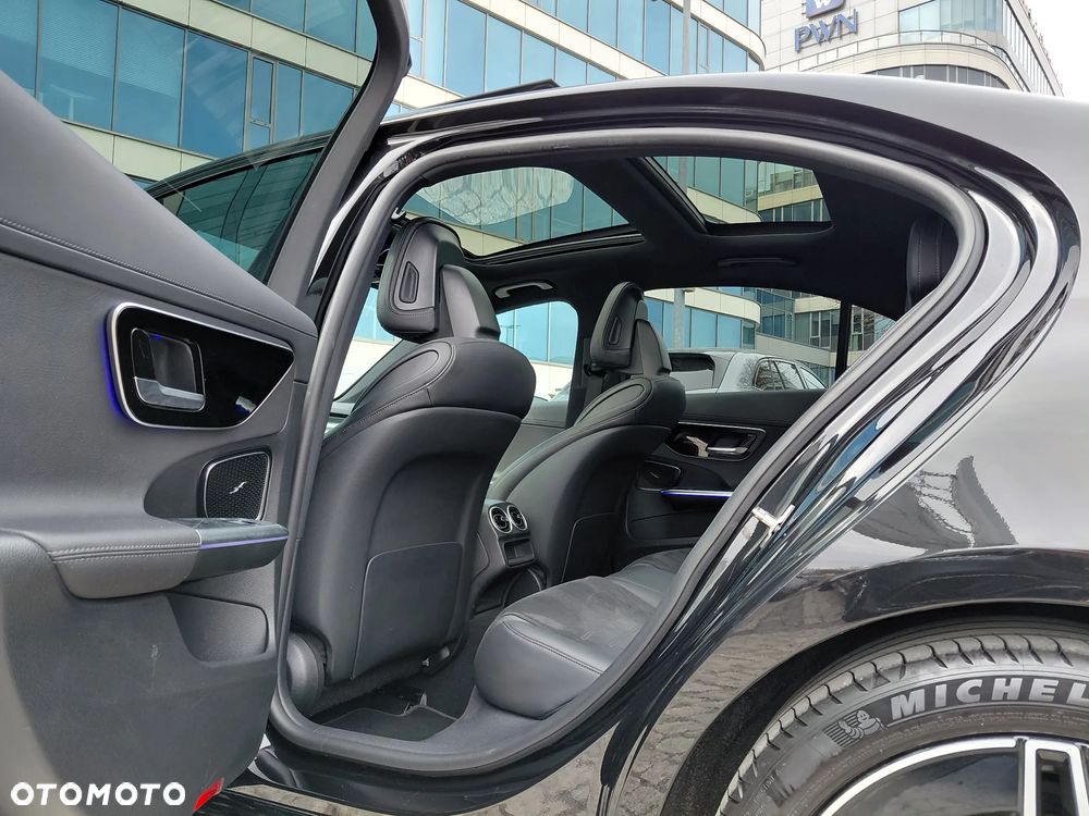 Mercedes-Benz Klasa C 220 d 9G-TRONIC AMG Line - 26