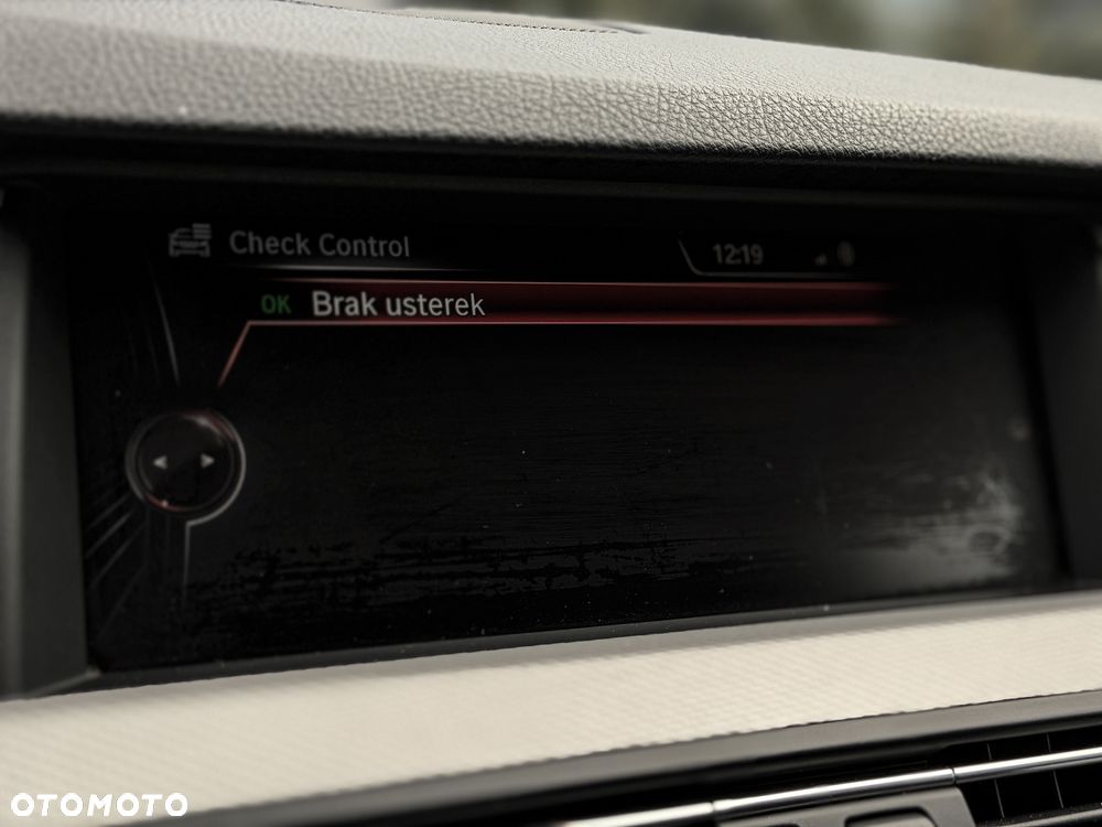 BMW Seria 5 525d Sport-Aut - 15