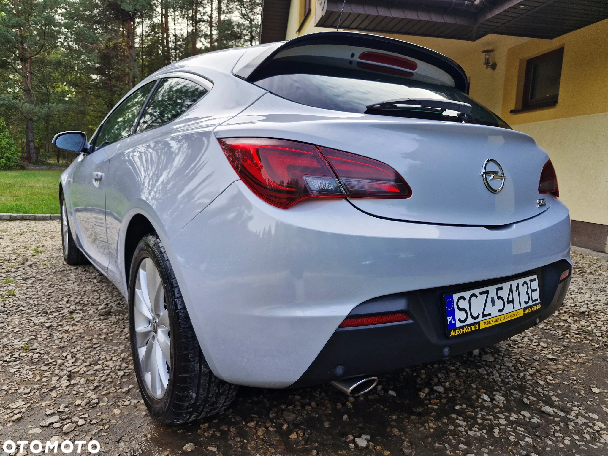 Opel Astra GTC 1.4 Turbo Innovation - 3