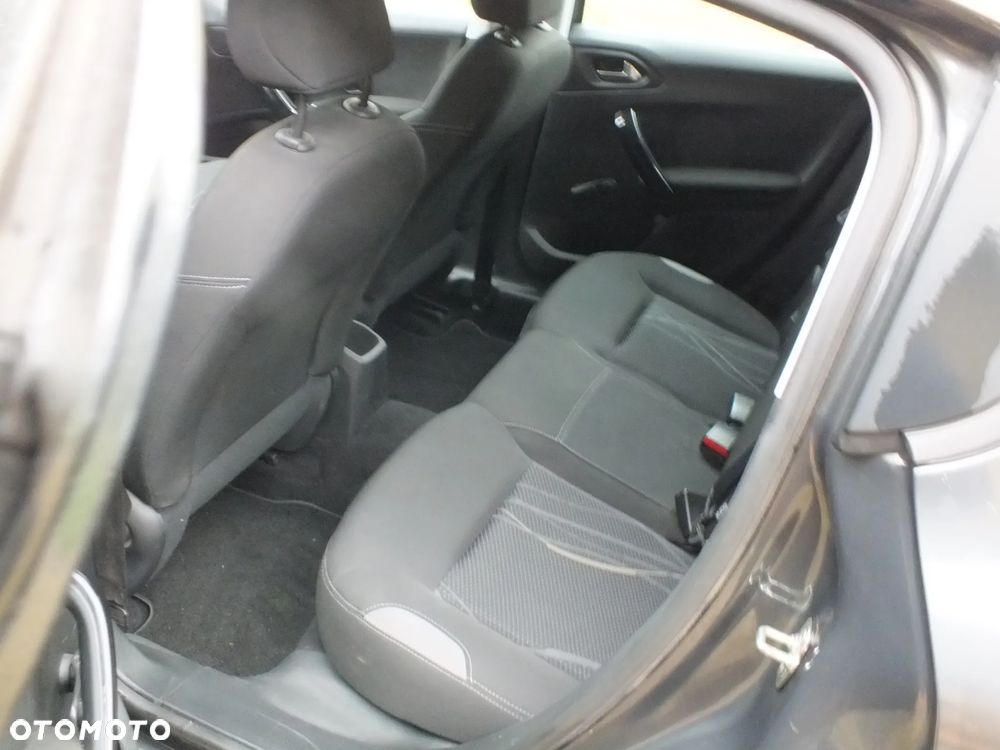 Peugeot 208 PureTech 82 Active - 6