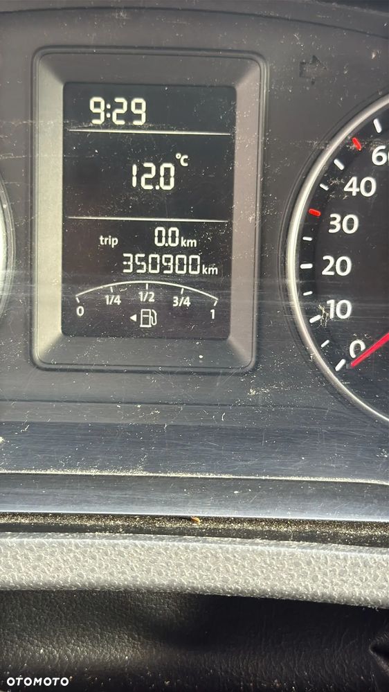Volkswagen Transporter - 5