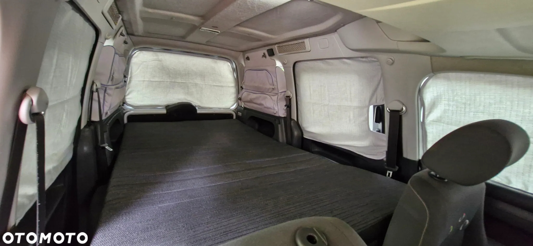 Volkswagen Caddy - 8