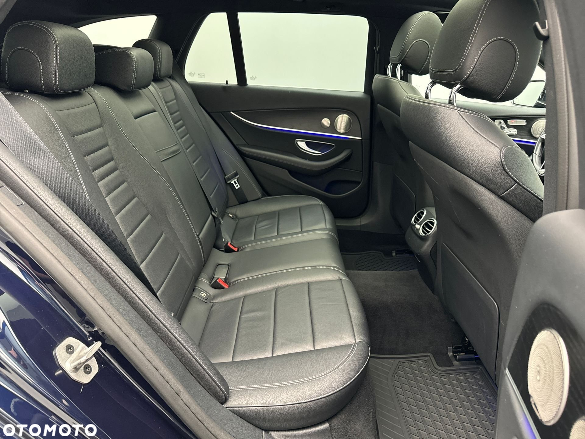 Mercedes-Benz Klasa E 300 de 4Matic T 9G-TRONIC Avantgarde - 13