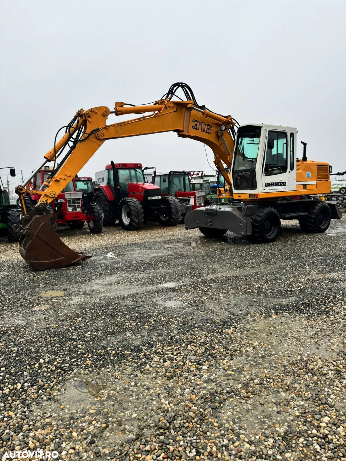 Liebherr A316 - 2