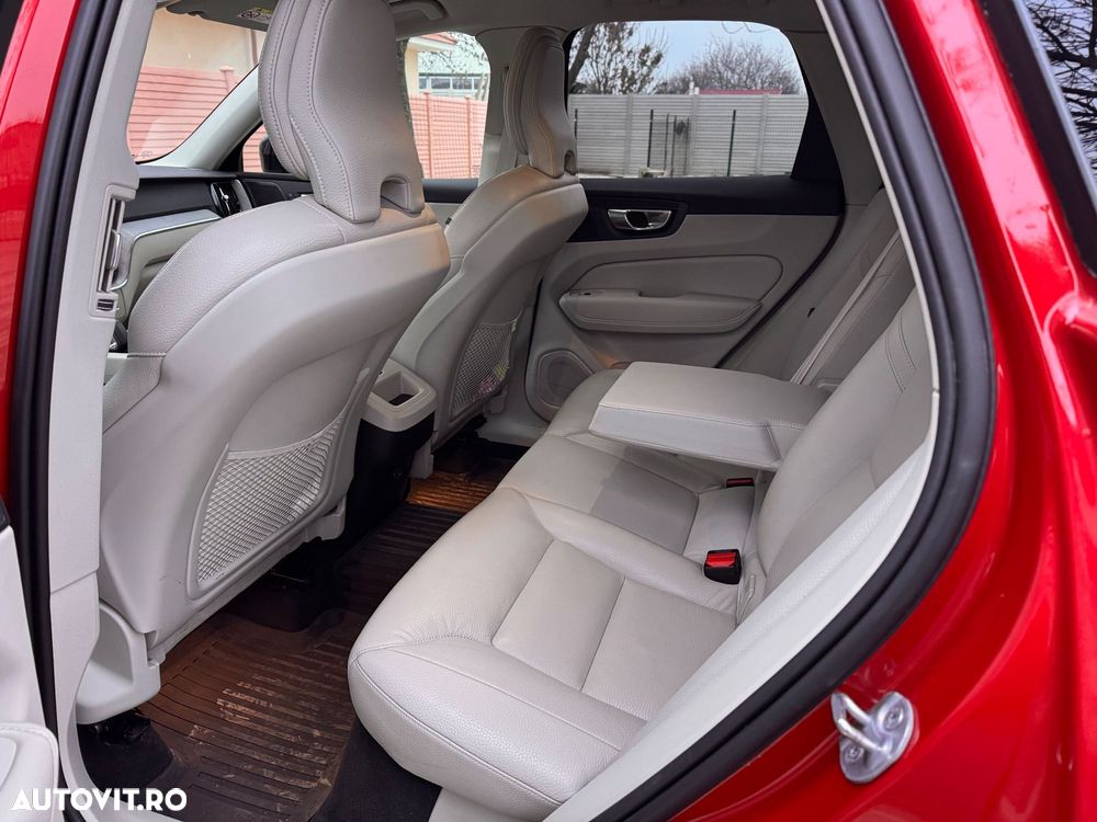 Volvo XC 60 B4 MHEV AT8 AWD Inscription - 6