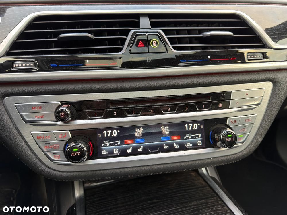 BMW Seria 7 - 34