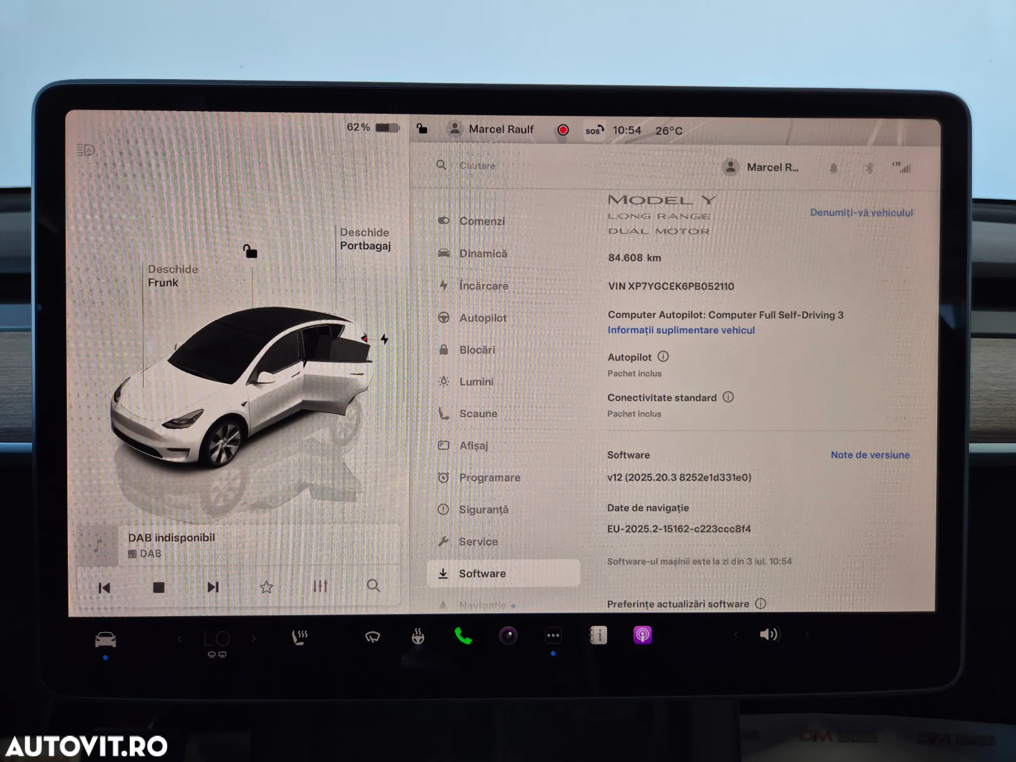 Tesla Model Y Long Range Dual Motor AWD - 23
