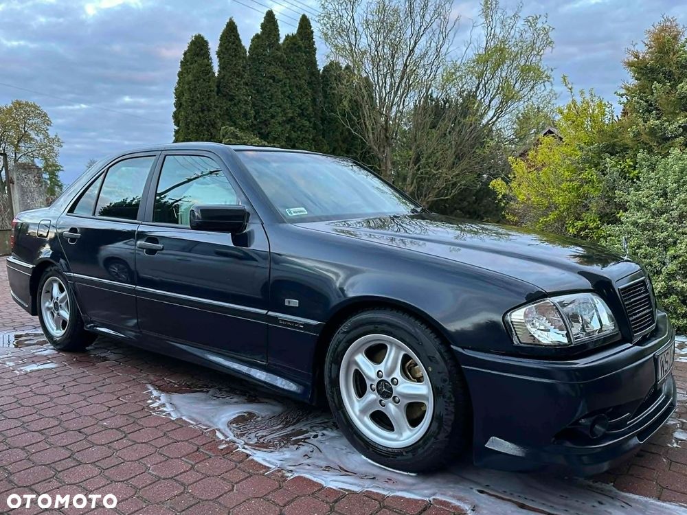 Mercedes-Benz Klasa C 180 T Esprit - 18